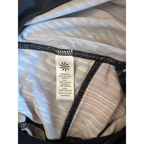 ATHLETA Jigsaw Ready Set Go Shorts Blue Coral Stripes Size Small - Picture 4 of 5